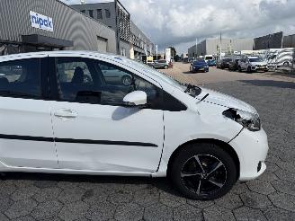 Toyota Yaris 1.0 VVT-i Aspiration picture 11