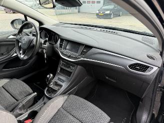 Opel Astra 1.2 Edition picture 12