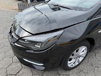 Opel Astra 1.2 Edition picture 8