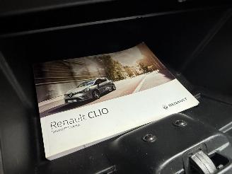 Renault Clio Estate 0.9 TCe Iconic picture 17