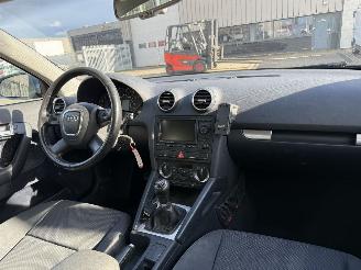 Audi A3 Sportback 2.0 FSI Ambiente picture 13