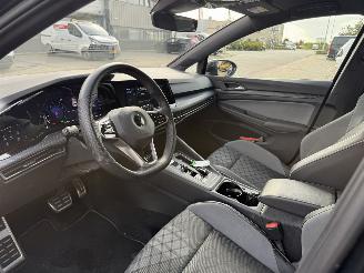 Volkswagen Golf 1.5 eTSI R-Line Business+ picture 11