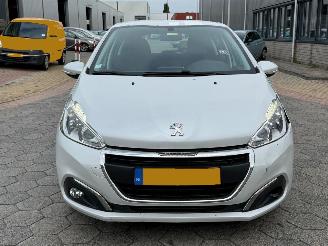 Peugeot 208 1.2 PureTech Active picture 2