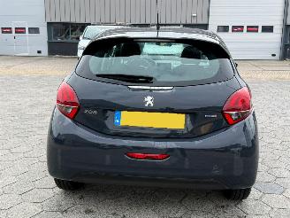 Peugeot 208 1.2 PureTech Blue Lion picture 5