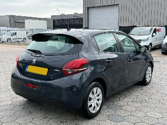 Peugeot 208 1.2 PureTech Blue Lion picture 4
