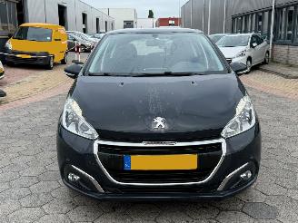 Peugeot 208 1.2 PureTech Blue Lion picture 2