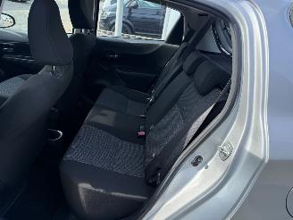 Toyota Yaris 1.0 VVT-i Aspiration picture 11
