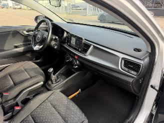 Kia Rio 1.0 TGDI ComfortPlusLine Navigator picture 16