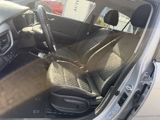Kia Rio 1.0 TGDI ComfortPlusLine Navigator picture 11