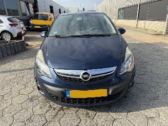 Opel Corsa 1.4-16V Business+ picture 2