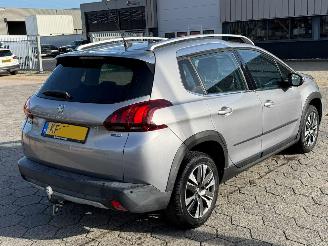 Peugeot 2008 1.2 PureTech Allure picture 4