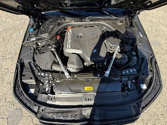 BMW 5-serie 530e picture 7