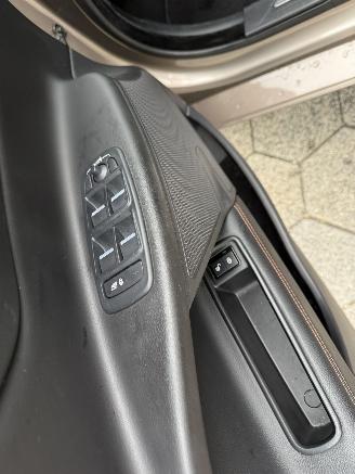 Jaguar XE 2.0 D Prestige picture 10