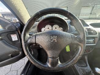 Peugeot 206 CC 1.6-16V picture 12
