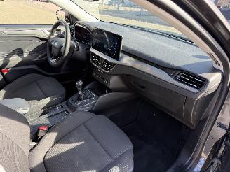 Ford Focus 1.0 EcoBoost Hybrid Titanium picture 14