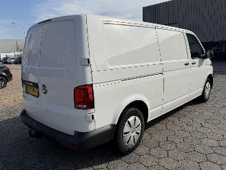 Volkswagen Transporter 2.0 TDI L2H1 picture 4