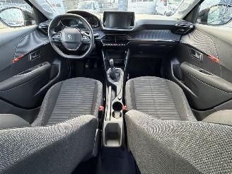 Peugeot 208 1.2 PureTech Active picture 8