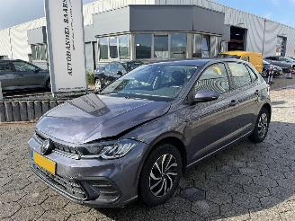 Vaurioauto  passenger cars Volkswagen Polo 1.0 TSI Life Business 2022/8
