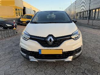 Renault Captur 1.2 TCe Intens picture 2