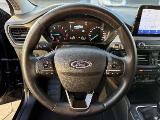 Ford Focus Wagon 1.0 EcoBoost Hybrid Titanium Style picture 18