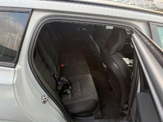 Volvo V-60 2.0 B3 Essential Edition picture 12