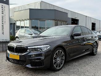 skadebil auto BMW 5-serie 520i High Executive Edition AUTOMAAT 2020/1