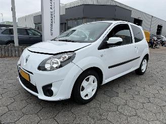 Unfallwagen Renault Twingo 1.2-16V Collection 2011/4