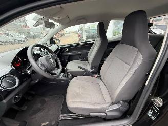 Volkswagen Up! 1.0 groove up! BlueMotion picture 12