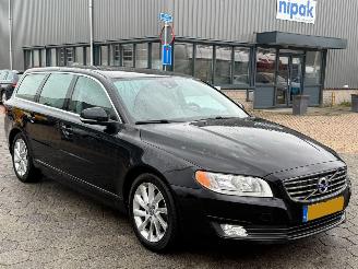 Volvo V-70 1.6 D2 Kinetic AUTOMAAT picture 3