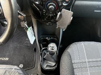 Peugeot 108 1.0 e-VTi Allure picture 20