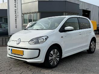 damaged passenger cars Volkswagen e-Up! e-Up! 2016/5