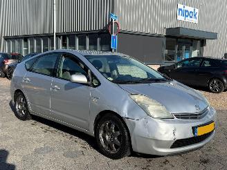 Toyota Prius 1.5 VVT-i picture 3