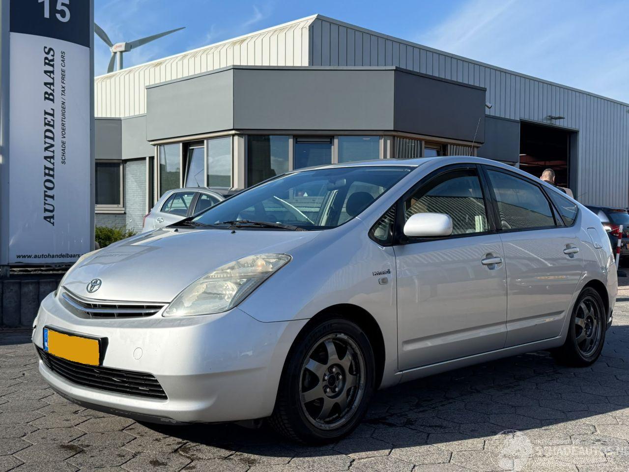 Toyota Prius 1.5 VVT-i