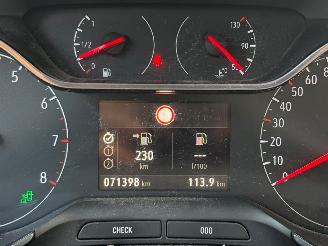 Opel Crossland X 1.2 Turbo Innovation picture 19