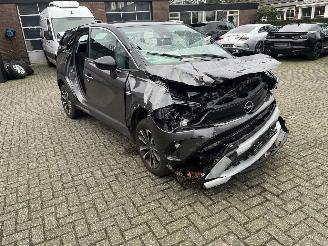 Voiture accidenté Opel Crossland 1.2 TURBO AUTOMAAT EDITION. 2022/10