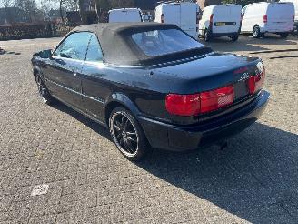 Schadeauto Audi 80 2.8 V6.  AUTOMAAT. 1995/7