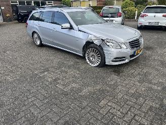 skadebil auto Mercedes E-klasse 350 CDI AVANTGARDE AUTOMAAT. 2011/8