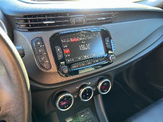Alfa Romeo Giulietta 1.6 JTDM Excusive. picture 7