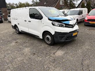 damaged commercial vehicles Toyota Proace PROACE WORKER 2.0 D-4D Navigator Long 2021/6