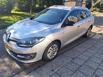 Unfallwagen Renault Mégane 1.2 TCe limited estate 2016/4