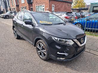 krockskadad bil auto Nissan Qashqai 1.2 connecta automaat 2018/11