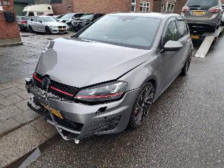krockskadad bil auto Volkswagen Golf 1.4 tsi automaat 2016/6