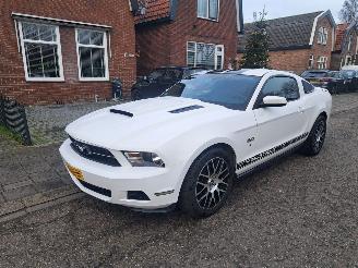 Vaurioauto  passenger cars Ford Mustang 5.0 GT v8 automaat 2011/7