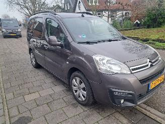 skadebil auto Citroën Berlingo 1.2 pre tec XTR 2017/3