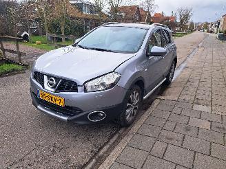 skadebil auto Nissan Qashqai 2.0i tekna automaat 2011/10