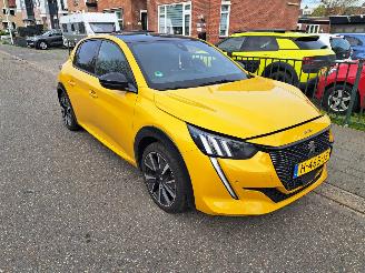 škoda osobní automobily Peugeot 208 1.2 pure tech GT line 2020/2