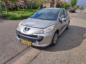 skadebil auto Peugeot 207 1.6 vti sublime 2008/1