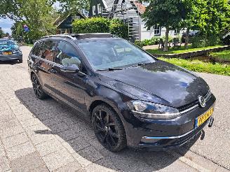 skadebil auto Volkswagen Golf 1.0 tsi automaat 2017/8