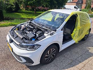 Voiture accidenté Volkswagen Polo 1.0i live 2024/2