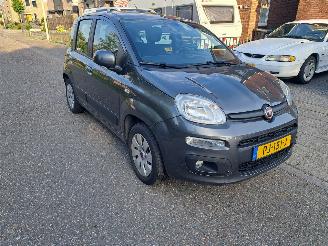 Schadeauto Fiat Panda 0.9 twin air lounge 2017/6